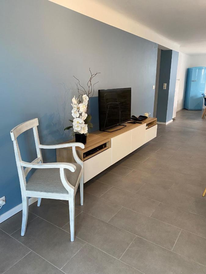 Appartement Rez De Villa Proche Port Et Plages De Sanary Exterior photo