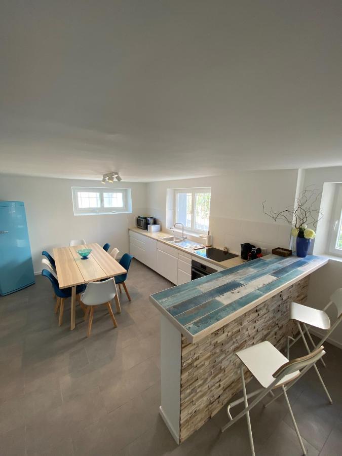 Appartement Rez De Villa Proche Port Et Plages De Sanary Exterior photo