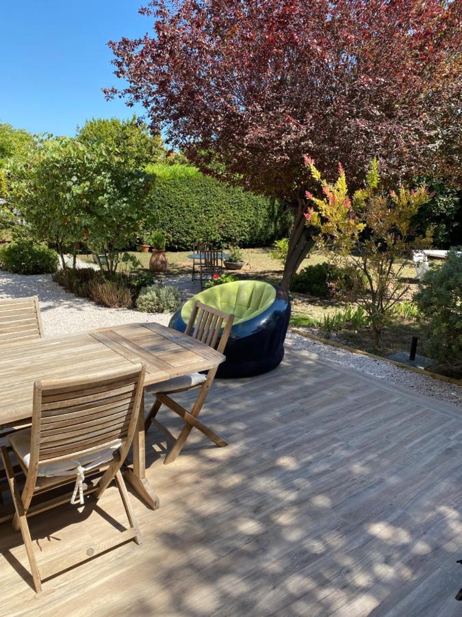 Appartement Rez De Villa Proche Port Et Plages De Sanary Exterior photo